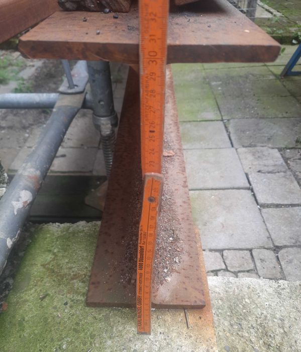 Dwuteownik stalowy 300x150