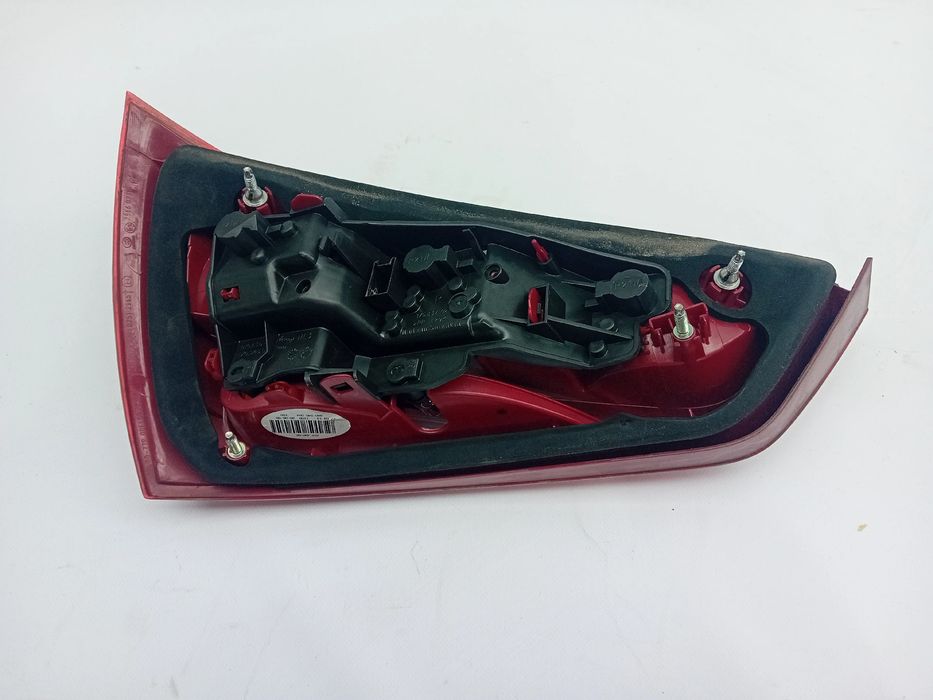 Farolim direito AUDI A1 Sportback (8XA, 8XF)