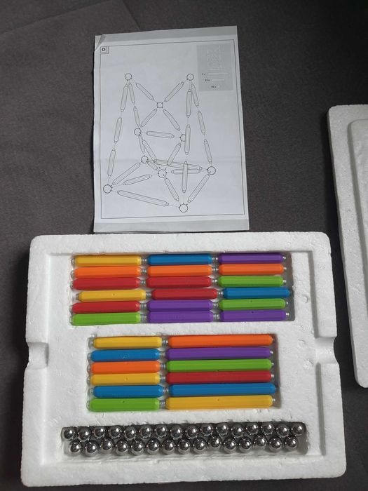 Klocki magnetyczne Play tive 60 sztuk. Lidl