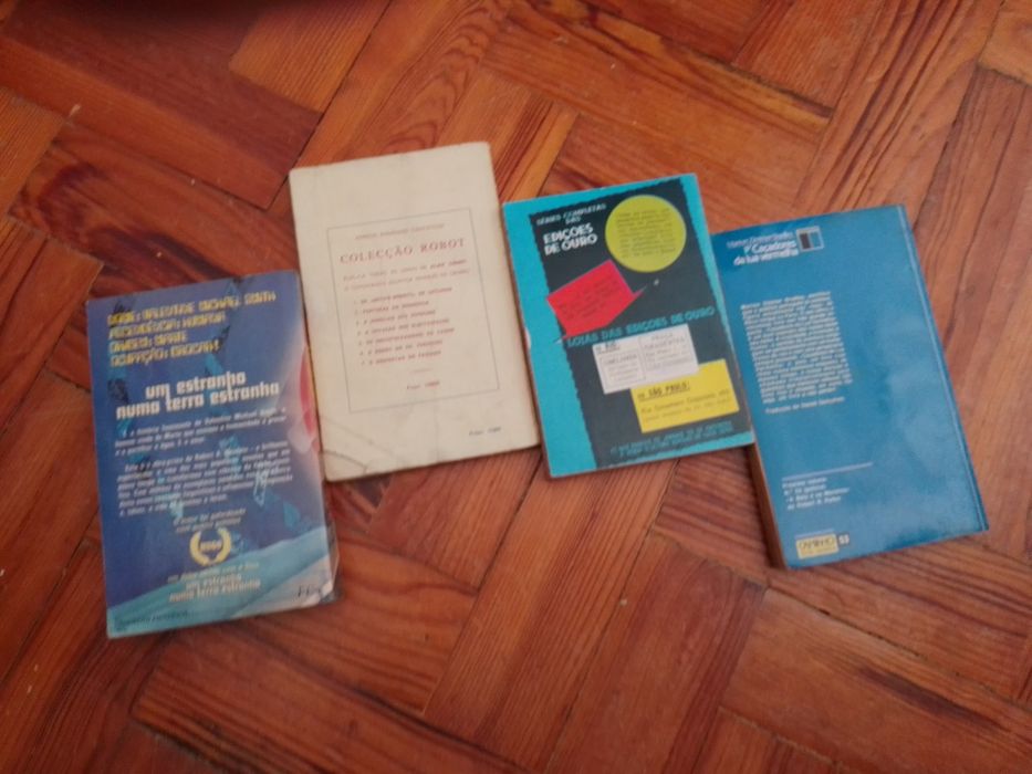 Varios livros Fiçao cientifica antigos Desde 5E - Borracha antiga-5E Desde2E