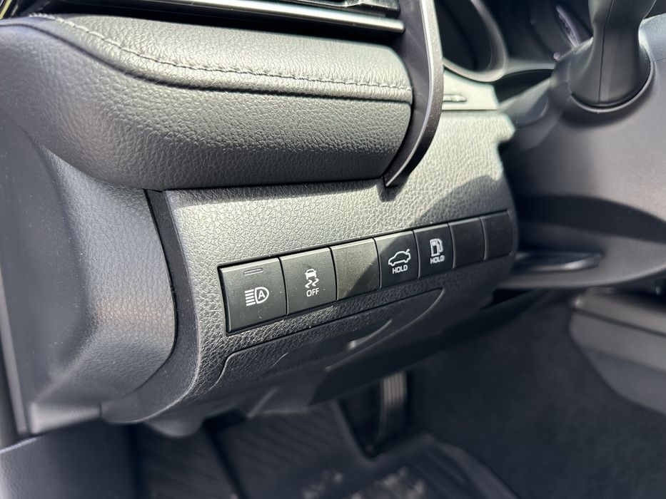 Toyota Camry 2.5 Hybrid 2021 SE