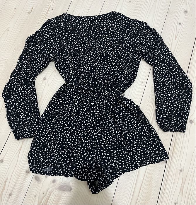 Wzorzysty czarno-biały kombinezon Sinsay