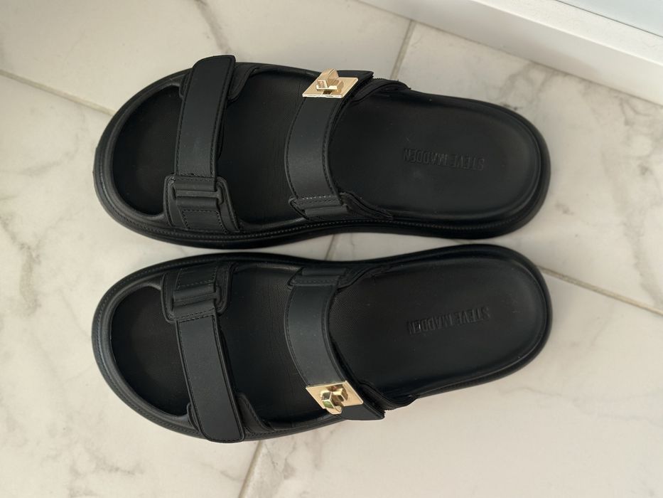Сандалі steve madden