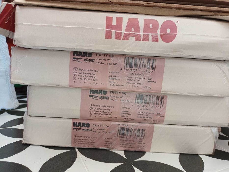 Flutuante cor carvalho - Haro