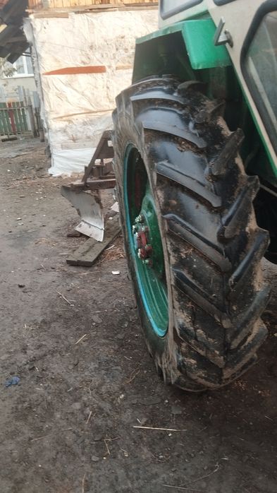 Продам ЮМЗ повністю в робочому стані,з навісним ,