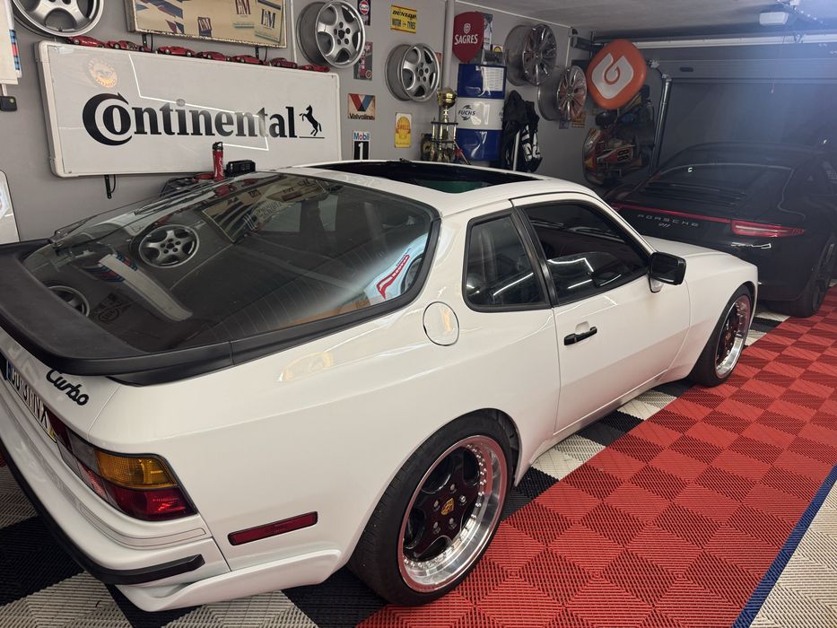 Porsche 944 turbo