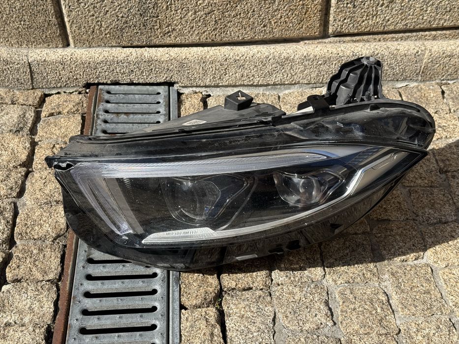 Farol LED Mercedes CLS C257