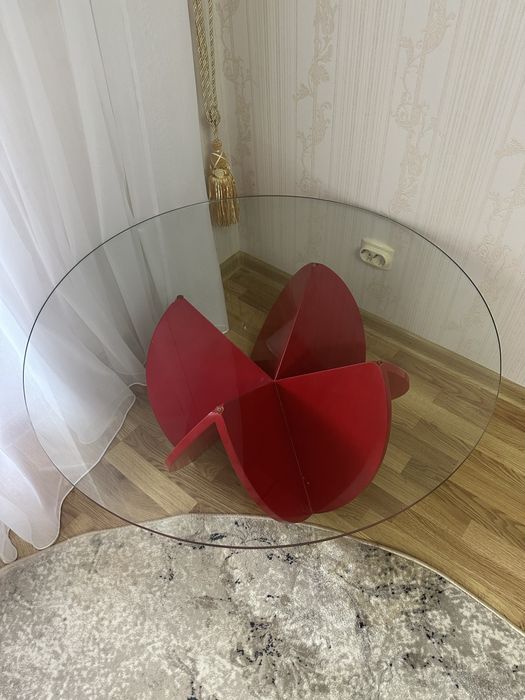 Стіл скляний