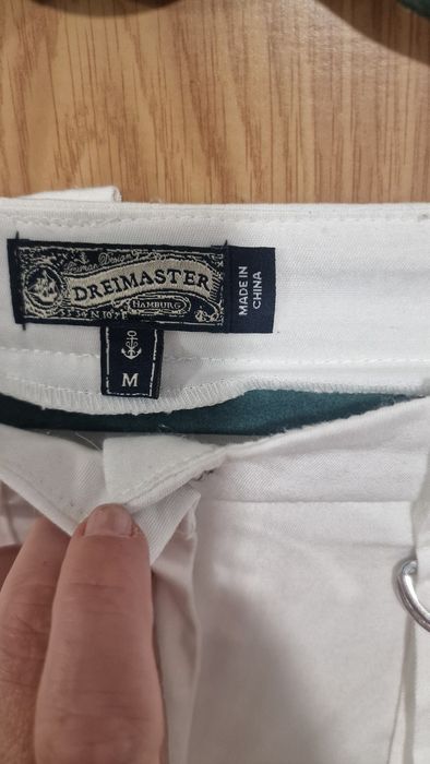 Damskie spodnie z gumką w nogawkach
