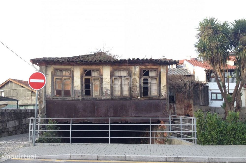 Prédio no centro de Guimarães
