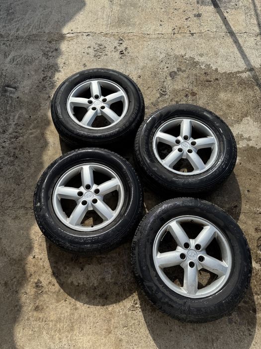 Продаю колеса 235-65 R17