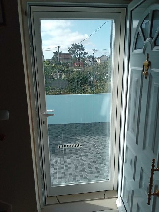 Portas da rua para venda