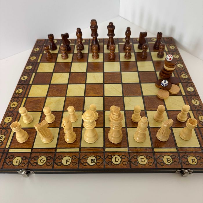 Набор шахматы, шашки, нарды с магнитом 3 в 1 7704 (доска 39x39 см)
