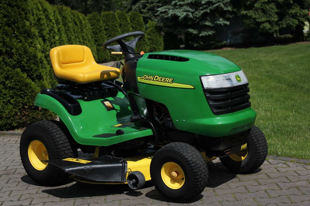 John Deere L 105 L105  Briggs & Stratton TRAKTOREK Kosiarka