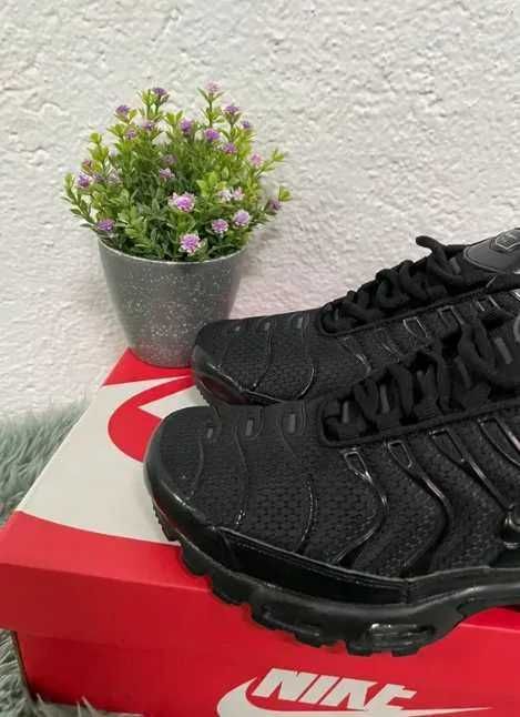 Seria Nike TN, czarna, rozmiar R.42