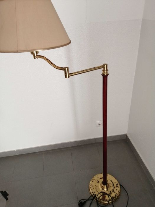 Candeeiro de pé alto, com abraço articulado (Vintage)