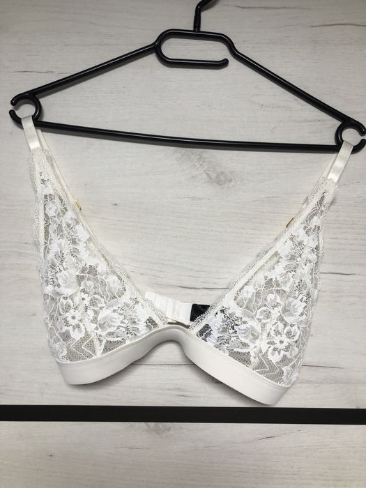 Білий бралет новий