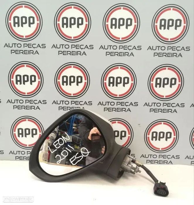 Espelho direito eléctrico Seat Leon 2011 1P  sem rebatimento.