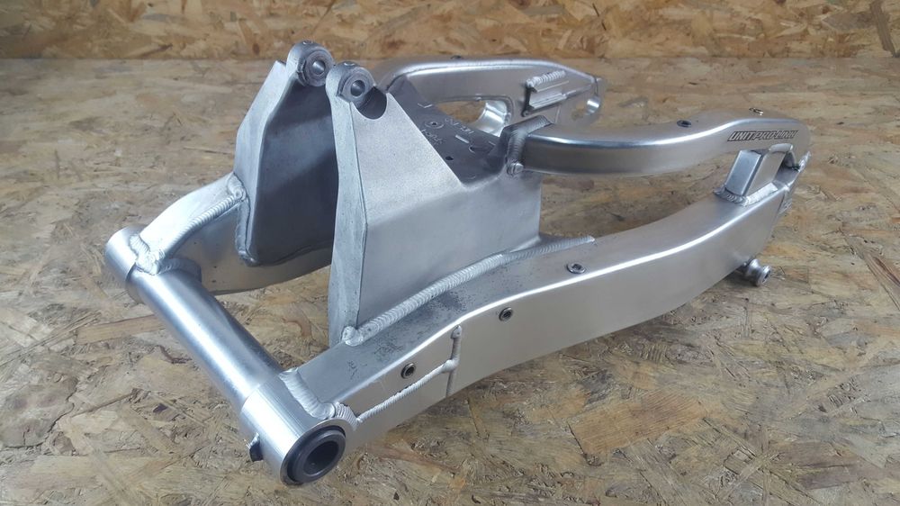 CBR1000rr chlodnica kolektor przelacznik set podnozek dzwignia 04-05r