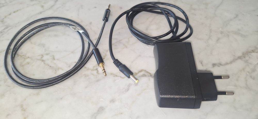 Sennheiser RS Wireless + Base + Cabos + Baterias Recarregáveis