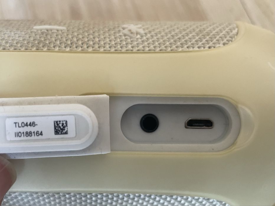 JBL Flip4 biały glosnik UŻYWANY