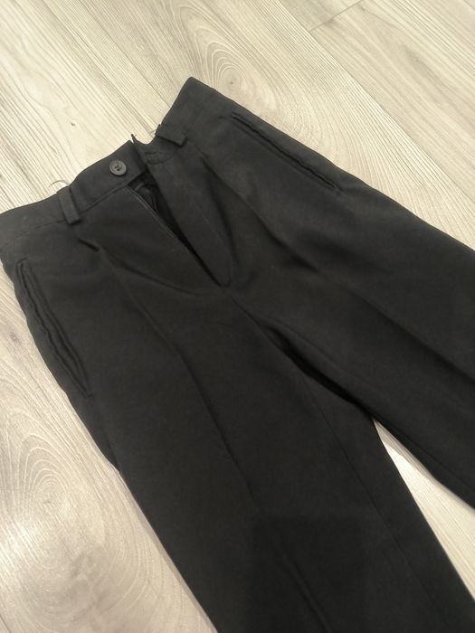 Materiałowe spodnie eleganckie dla chłopca rozmiar 140/146