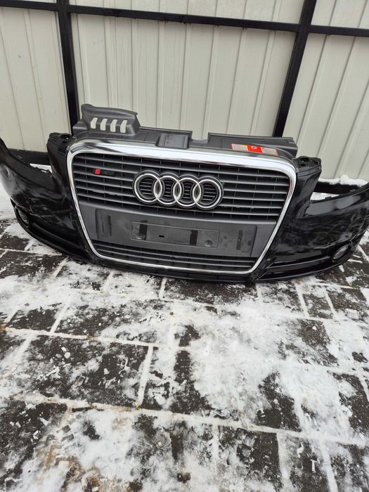 Zderzak przód przedni Audi A4 B7 rok 07 kod lak LY9B