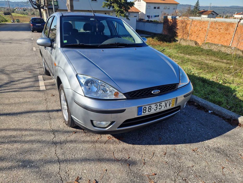 Ford Focus 1.4 gasolina/gpl