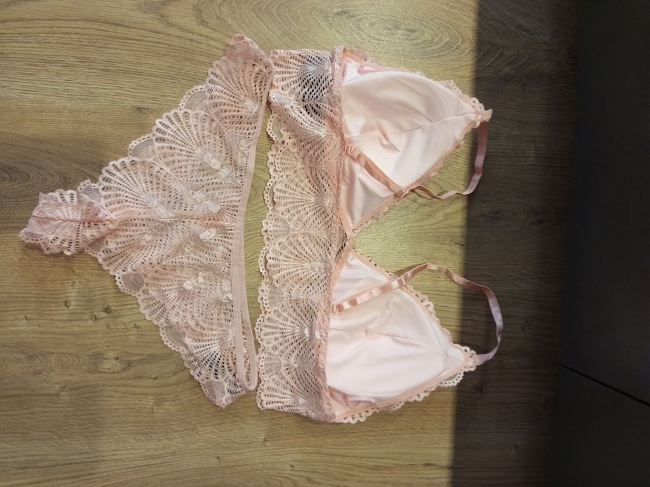 Piękny zestaw bielizny rozmiar Xl/2XL
