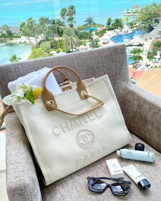 Шльопки coach нові дуже стильні темні