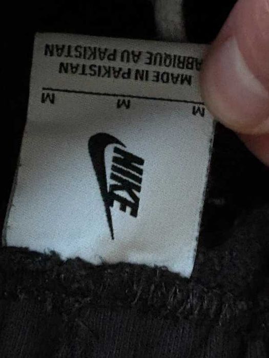 Nike Solo Swoosh