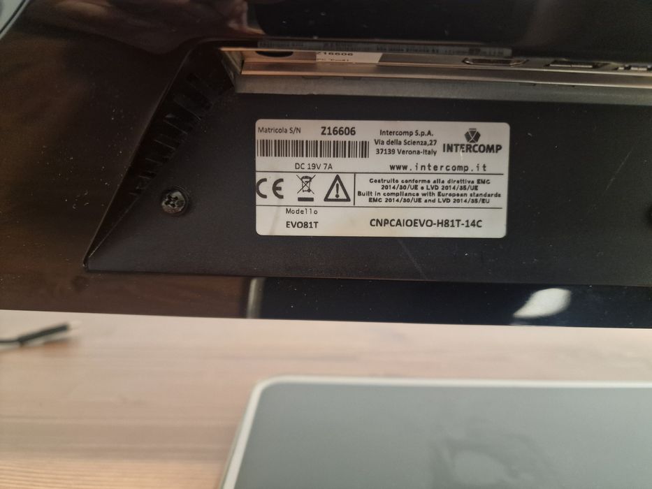 Computador Intercomp EVO81T 24" 8Gb RAM 240Gb SSD