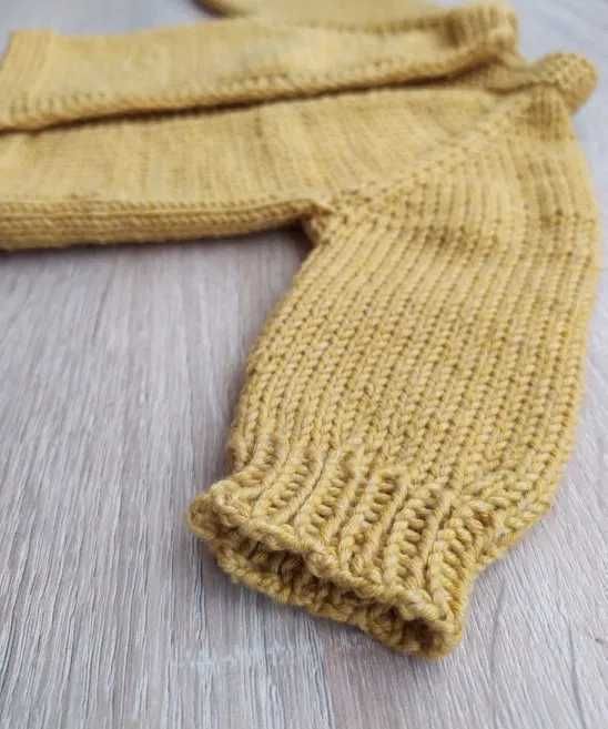 Sweterek dla noworodka handmade, robione na drutach, wełna, merynos