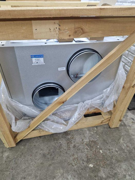 Приточно-вытяжная установка с рекуператором  Вентс ВУТ 700 ГБ ЕС А21