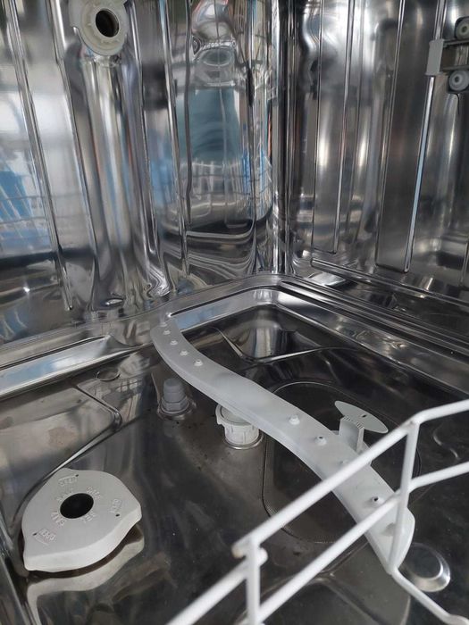 Máquina de lavar loiça INDESIT IDL 60 S - totalmente funcional