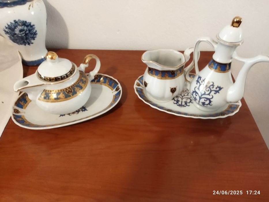 Peças de louça nova