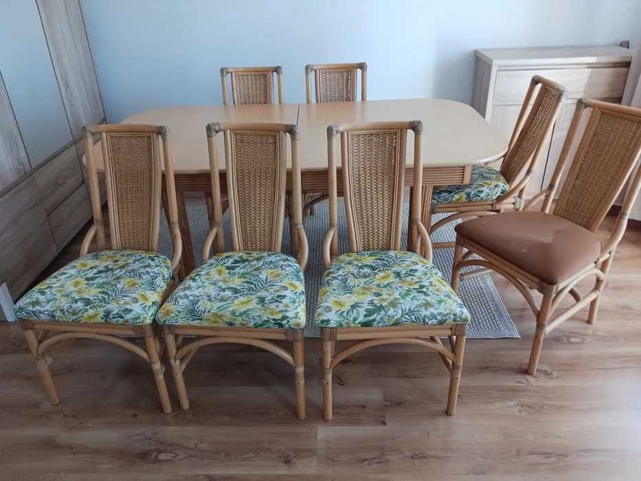 Zestaw rozkładany stół + 8 krzeseł (Prestige)