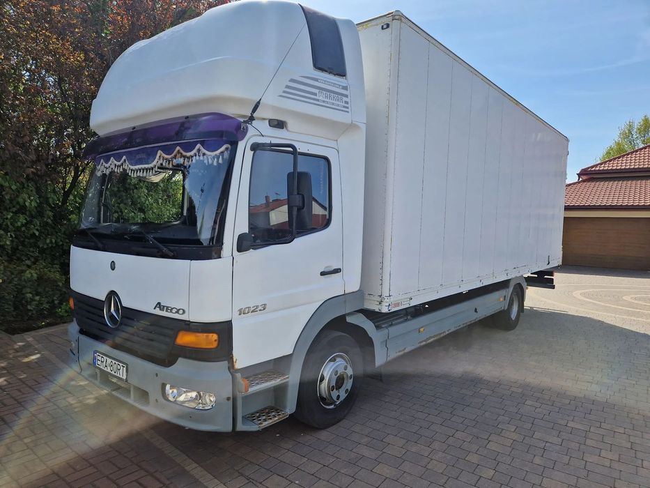 Mercedes-Benz Atego 1023 Kontener meblowy Sypialka Webasto  1023 Kontener Meblowy Sypialka