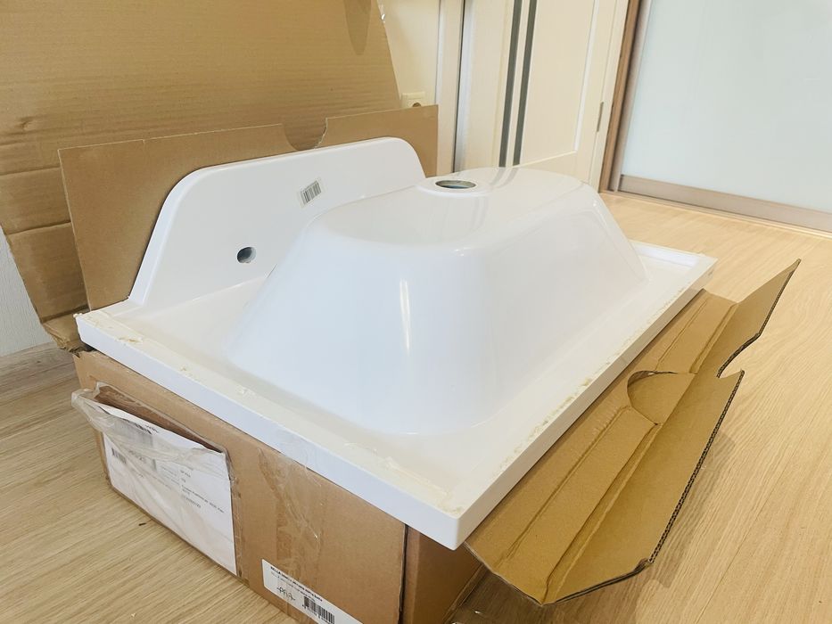 Умывальник Ravak 700x500 мм