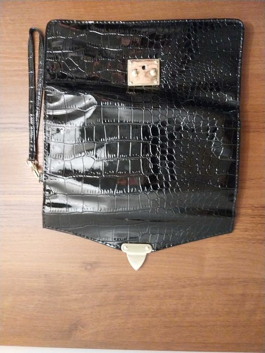 Czarna kosmetyczka organizer