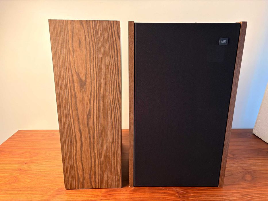 Colunas de Audio - JBL - Model J325