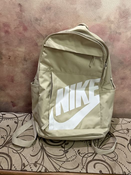 Продам Рюкзак Nike