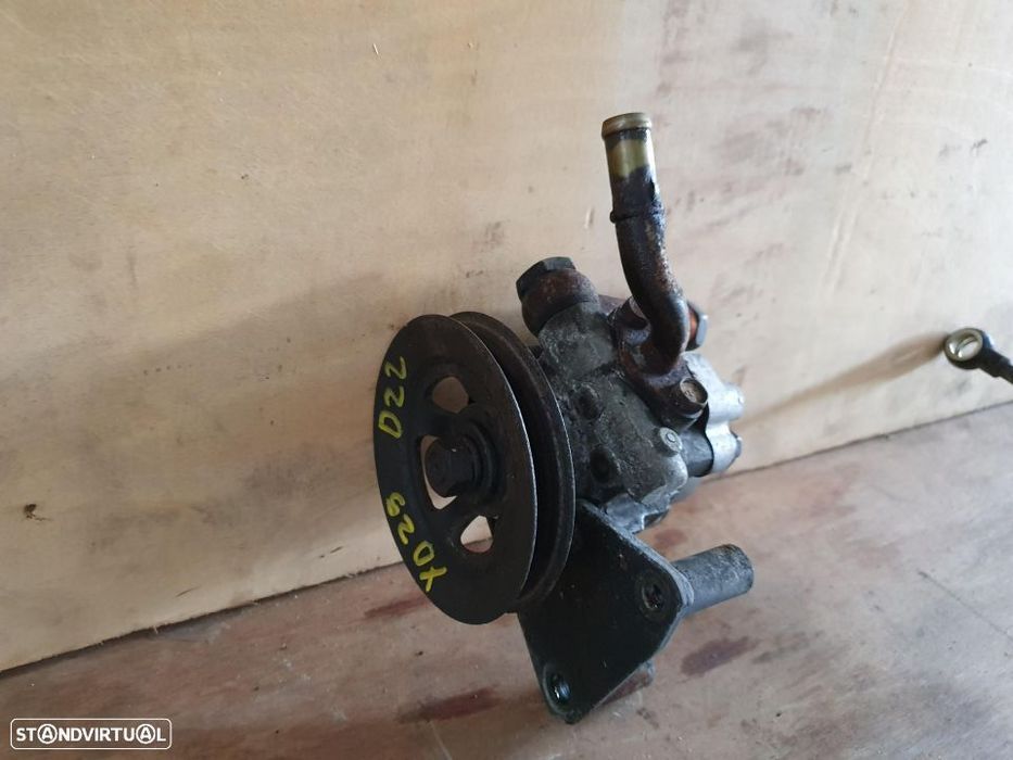Bomba direção assistida Nissan Navara D22 2.5 YD25- 5524.3015 VK503 C