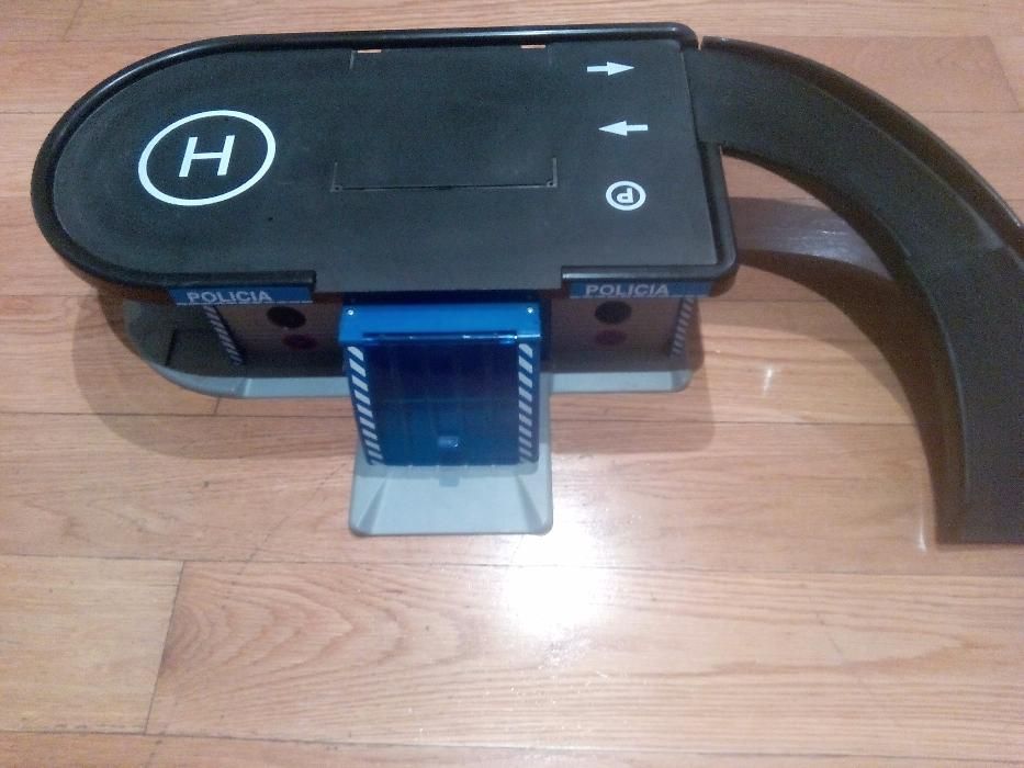 Pista/ Garagem de carros