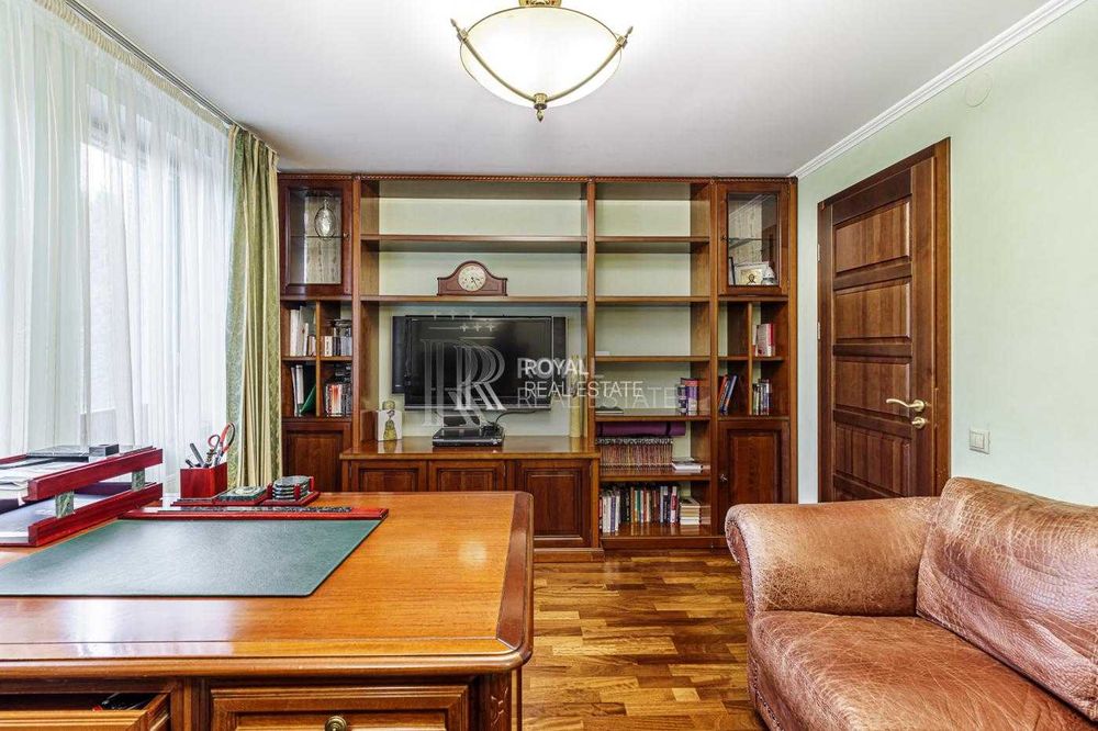 Продаж Таунхаусу 245 м2 КМ Золоті Ворота Козин Київська обл З Ремонтом