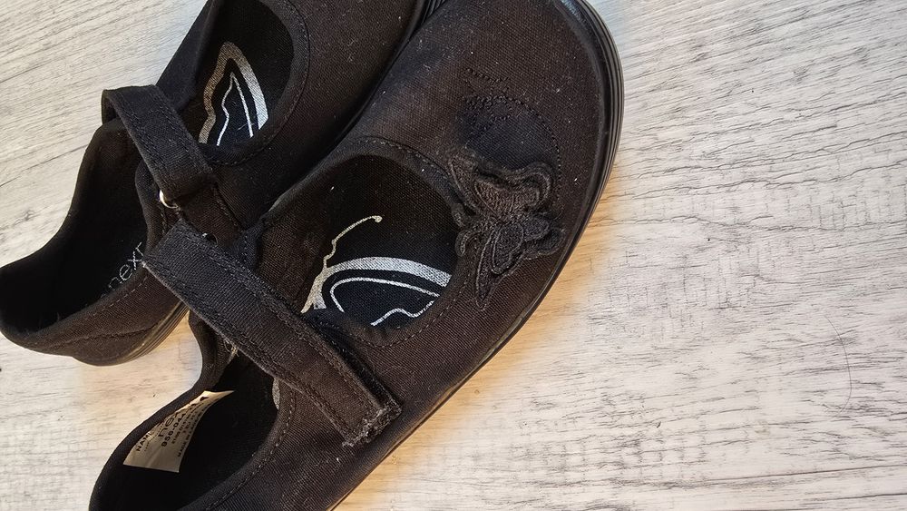 Tenisówki trampki dziewczęce Next rozmiar 35,5 jak nowe na rzepy