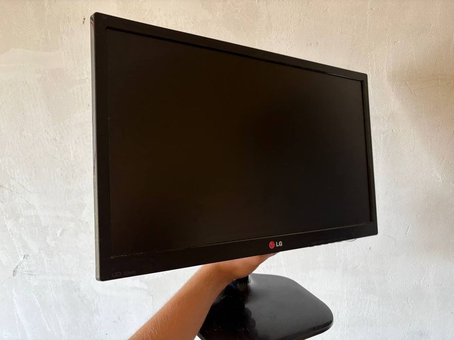 Монітор LG 22M45D 21.5" Full HD LED VGA DVI — б/в