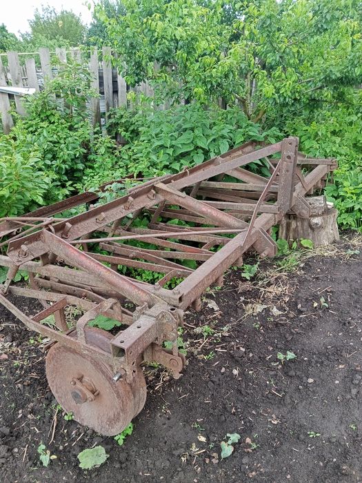 Продам культиватор 3,1м.