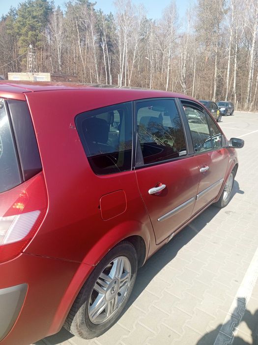 Продажам авто Рено  Сценік 2