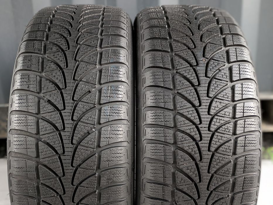 215/50R17 Bridgestone Blizzak LM25 Zima